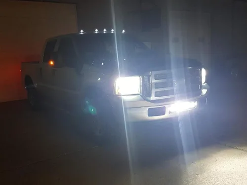 Vista 3 de iJDMTOY Barra de luz LED de 21 pulgadas para montaje en rejilla inferior compatible con Ford F250 F350 F450 1999-07, incluye (1) barra de luz LED