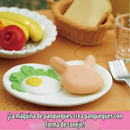 Vista 4 de Calico Critters - Juego de desayuno - Muebles y accesorios para casas de muñecas Serve tiny pancakes and morning treats - a detailed table spread