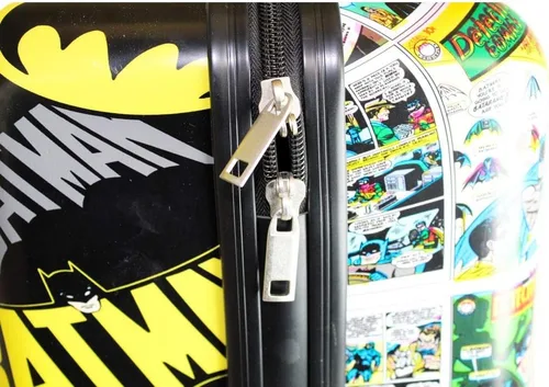 Vista 7 de Fast Forward Equipaje giratorio rígido con licencia para niños, Batman 20 Pulgadas, Spinner