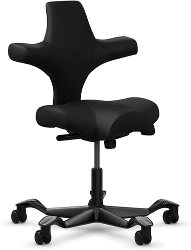 Vista 32 de HAG Capisco Sit to Stand - Silla de pie con marco negro, tapizada de ónix negro con anillo para el pie Negro Onyx