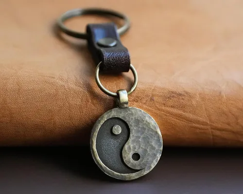 Vista 22 de Collar Yin Yang para hombre, joyería colgante de alta calidad de aspecto antiguo, regalos de Yin Yang, joyería vikinga para hombres