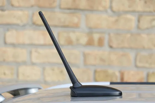 Vista 2 de AntennaMastsRus - La antena atornillada de 8 pulgadas es compatible con Dodge Charger (2008)