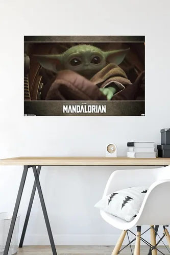 Vista 4 de Trends International Star Wars: The Mandalorian - Póster de pared de ojos, 22.375 x 34 pulgadas, versión sin marco