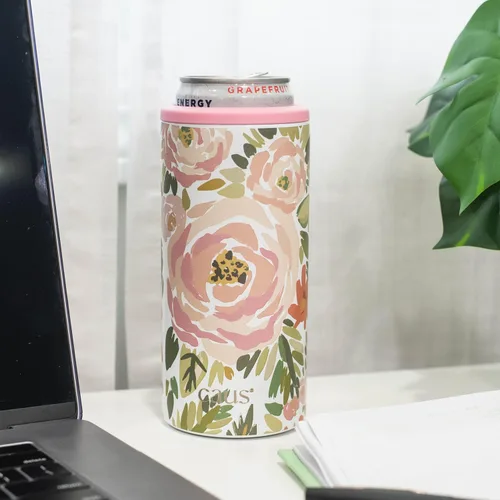Vista 6 de CAUS Coming Up Roses Rosa Floral Acero Inoxidable Skinny Can Cooler Beverage Sleeve