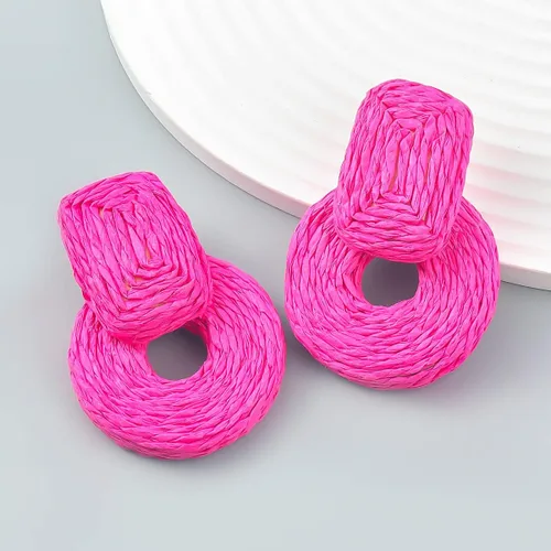 Vista 2 de Juego de 3 pares de aretes colgantes de rafia, estilo bohemio, colorido de flores, redondos, cuadrados, de ratán, para verano, playa, hechos a mano