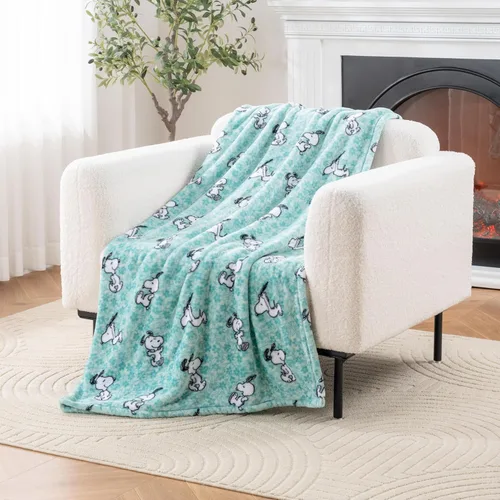 Vista 45 de Berkshire Peanuts® VelvetLoft® - Manta de felpa de Snoopy con bonito personaje, acogedora manta Fairisle Crimson Neutral, manta de 55 x 70 pulgadas