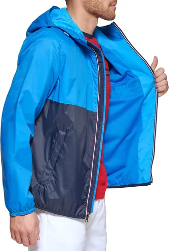 Vista 5 de Tommy Hilfiger Chaqueta de lluvia ligera activa resistente al agua con capucha para hombre