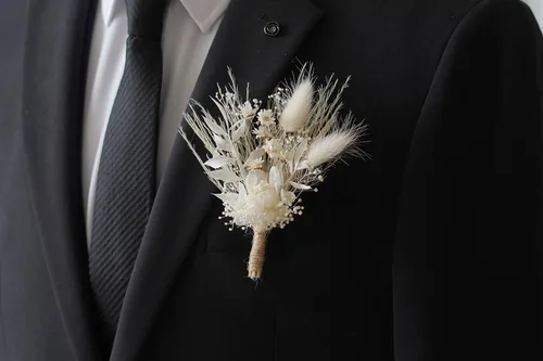 Vista 2 de Flores secas de hierba de las pampas blancas, ramo de flores secas rústicas, pin de solapa para mujeres/novio (B10)