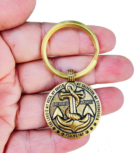 Vista 3 de Llavero cristiano de regalo para hombres y mujeres Grabado "anclado en Cristo" versículo bíblico inspirador Llavero religioso regalo
