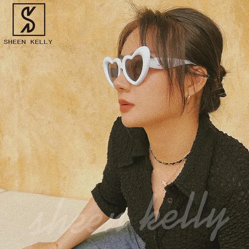 Vista 3 de SHEEN KELLY Retro Heart Shaped Sunglasses for Women Trendy Vintage Inflated Love Frame Party Y2K 90s Shades Eyewear