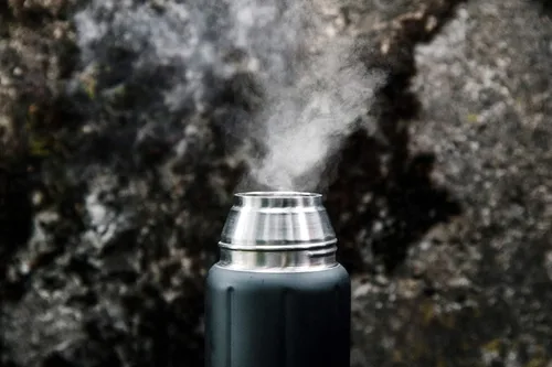 Vista 6 de SIGG - Gemstone IBT - Acero inoxidable - Botella de agua de doble pared - Con taza - Termo de diseño suizo 17/25/34 oz