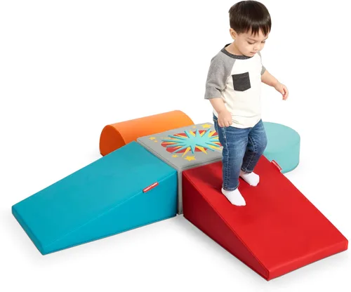 Vista 10 de Radio Flyer, Tumble Town Bloques de espuma – Arco iris, estructura de escalada y juego para interiores, bloques de escalada de espuma grandes