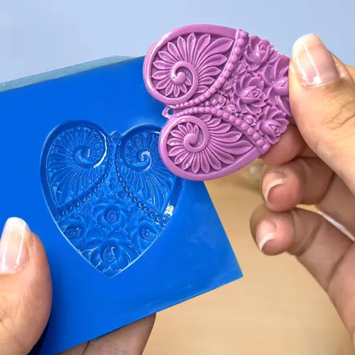 Vista 5 de R PRO 20 Silicone Rubber Liquid 1:1 - Moulding Silicone Medium Soft & Non-Toxic, Dubling Silicone for Mould Making, Resin, Candle Moulds