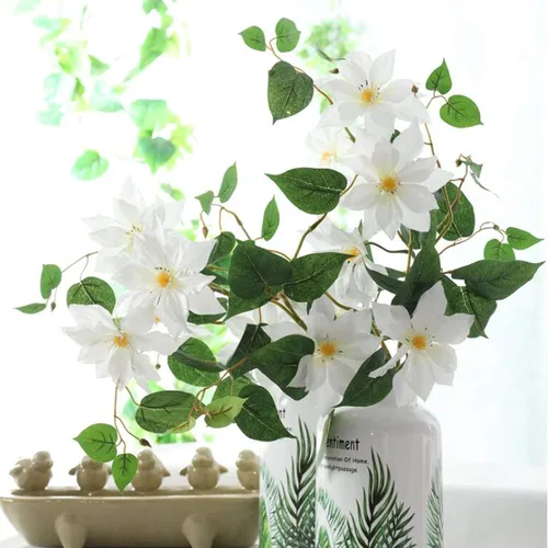 Vista 4 de Silk Clematis - Plantas artificiales de vid, 12 flores, 33 pulgadas, 4 unidades (crema)
