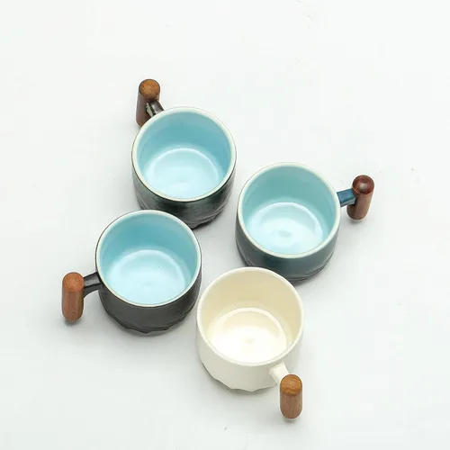Vista 6 de Zurucily Juego de 2 tazas de espresso de 2 onzas, tazas de espresso de cerámica con asa de madera, tazas de té pequeñas Negro