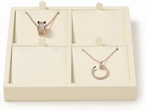 Vista 11 de Oirlv - Bandeja de exhibición de joyería de microfibra, para collares, pulseras, anillos, plato vacío (Beige)