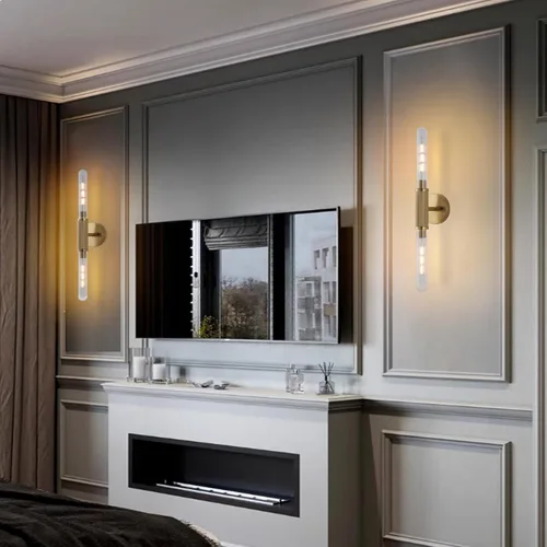 Vista 6 de Apliques de pared con textura moleteada dorada de 24" Lámparas modernas cilíndricas para tocador de baño con pantalla de vidrio transparente rayado