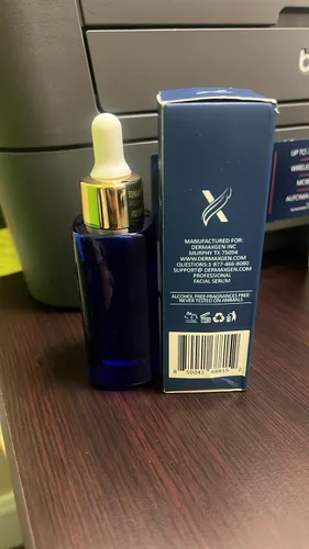 Vista 3 de Suero de niacinamida al 10% para la cara – Fórmula avanzada para poros suaves y tono de piel desigual – Suero facial de niacinamida para piel grasa