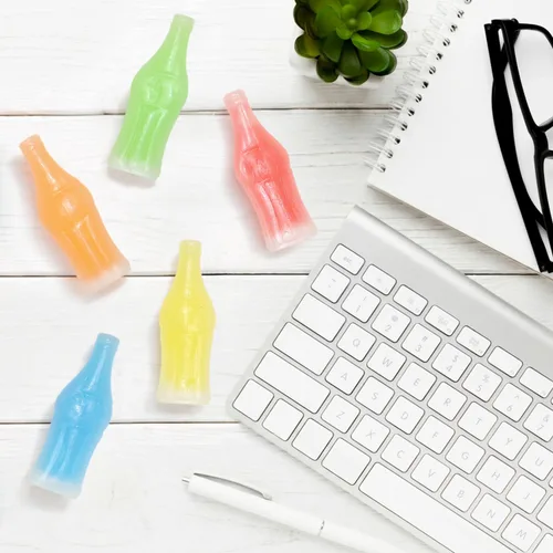 Vista 6 de Wax Bottles Candy - Bolsa a granel de 1 libra, botellas clásicas de refresco de cera con centro de jugo dulce, sabores surtidos, golosinas retro