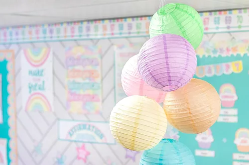 Vista 9 de Teacher Created Resources Faroles de papel colgantes pastel Pop de 8 pulgadas
