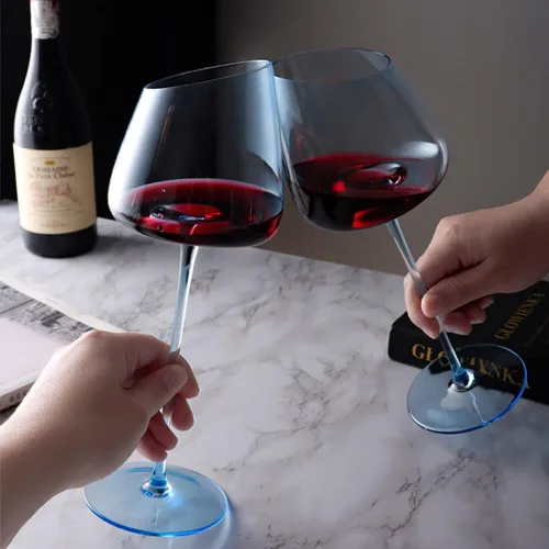 Vista 4 de Juego de 2 copas de vino tinto inclinadas, copas de vino blanco de tallo largo sin plomo, copas de vino de cristal modernas con base cóncava única