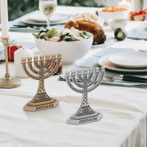 Vista 7 de Ciieeo 4pcs Menorah Candelabro Taper Candle Stand Centro de mesa Hanukkah Shabat Judío Vacaciones Decoración de mesa