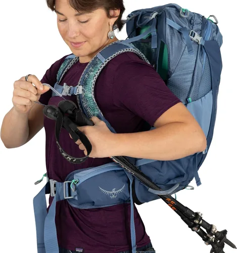 Vista 13 de Osprey Sirrus 24L Mochila de Senderismo para Mujeres - Mochila de Día Ajustable con Cubierta Impermeable para Lluvia y Bolsillos para Botellas, Gris