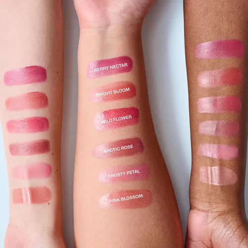 Vista 7 de Lumene Invisible Illumination Liquid Blush Tinte Dewy - Arctic Rose 0.5 fl oz Rosa ártica