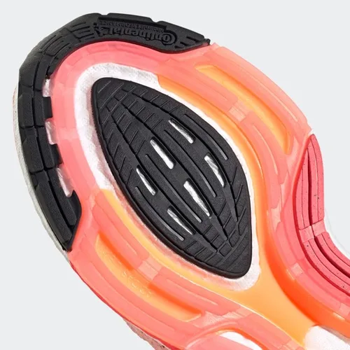 Vista 9 de adidas Tenis de correr Ultraboost 22 para mujer