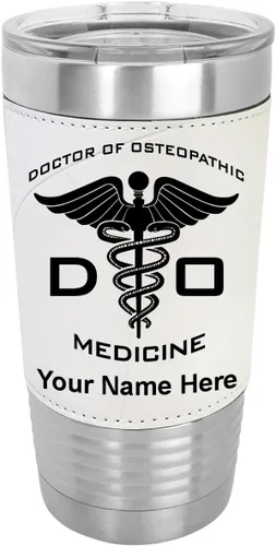Vista 8 de LaserGram Vaso aislado al vacío de 20 onzas, DO Doctor of Osteopathic Medicine, grabado personalizado incluido (piel sintética, estilo béisbol)
