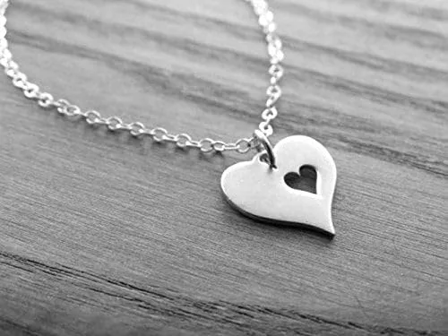 Vista 3 de A Charmed Impression Collar de plata de ley con forma de corazón conmemorativo - Un regalo de condolencias de mi corazón