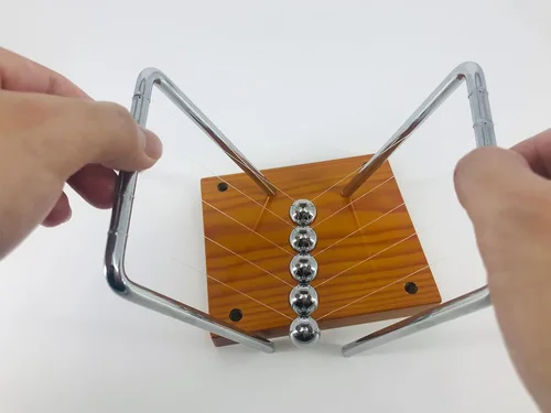Vista 8 de Bolas de péndulo para decoración de bolas de equilibrio de Newton's Cradle