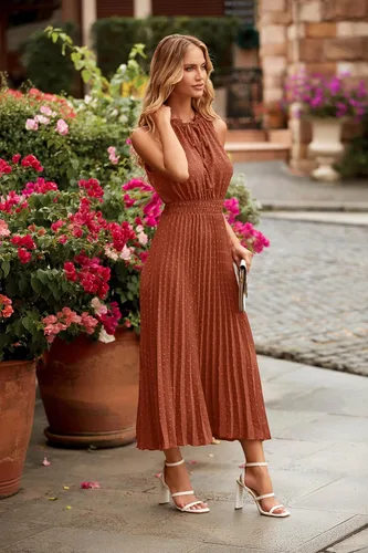 Vista 7 de PRETTYGARDEN Vestidos de verano para mujer, estilo casual, cuello en V, lunares suizos, volantes, sin mangas, acampanado, para la playa