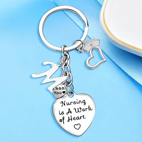 Vista 3 de Regalos de graduación para enfermeras, regalo inspirador de graduación, llavero de enfermera con nombre inicial de joyería