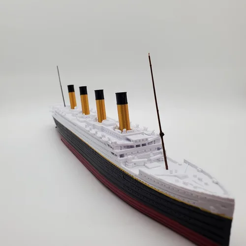 Vista 5 de THEROLLER3D RMS Titanic Model Ship 1 pie de largo montado, históricamente preciso, réplicas Titanic