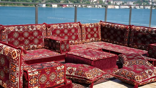 Vista 3 de arabicsofa Sofás seccionales en U hechos a mano – Asientos tradicionales en el suelo estilo Jalsa árabe