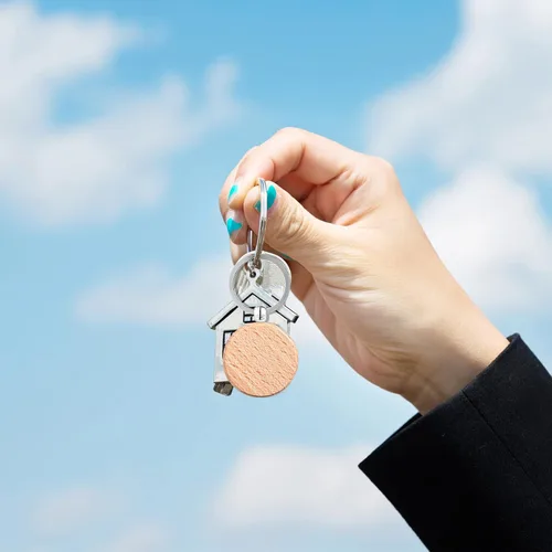 Vista 8 de MAGICLULU 10 llaveros de madera para grabado en blanco, llavero de madera en forma de rectángulo a granel, juego de llaveros de madera