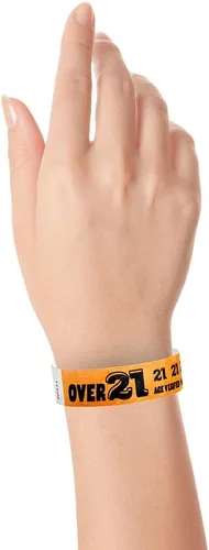 Vista 4 de WristCo - Pulseras Over 21, de Tyvek, impermeables, reciclables, cómodas y resistentes al desgarro para conciertos, festivales y fiestas de Naranja