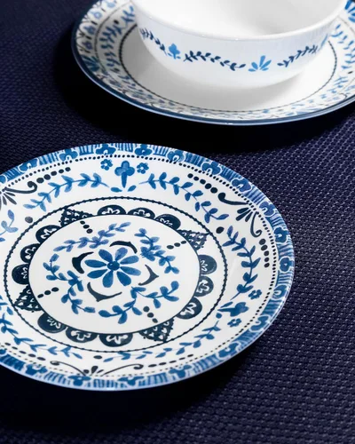 Vista 3 de Corelle Vitrelle - Juego de platos de aperitivos de 6 piezas, vidrio de triple capa y resistente a las astillas, 6 3/4 pulgadas, platos redondos