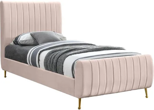 Vista 18 de Meridian Furniture Colección moderna Zara Cama tapizada de terciopelo contemporáneo con acolchonamiento de canal profundo y patas doradas a Crema