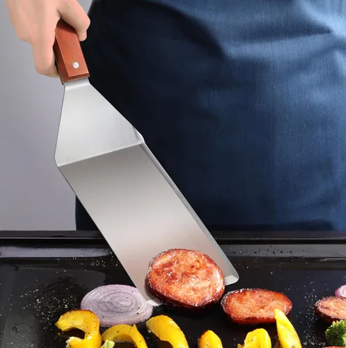 Vista 7 de New Star Foodservice 36350 Volteador/Espátula para Parrilla Extra Grande con Mango de Madera con Borde de Corte y Hoja de 4 Pulgadas de Ancho, 16