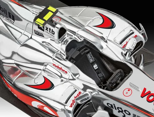 Vista 4 de Revell de Alemania McLaren Mercedes MP4-25 No. 2 Kit de modelo de plástico