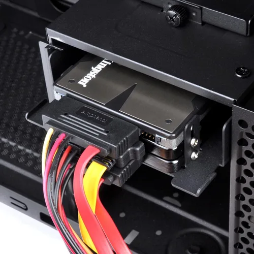 Vista 6 de SilverStone Technology Convertidor de bahía HDD/SSD de disco duro interno de 3.5 pulgadas a 3 x 2.5 pulgadas, negro SDP08B-E