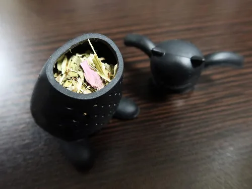 Vista 5 de Infusor de té de silicona, colador de té para hojas sueltas, temperatura máxima. 446 ℉, sin BPA (gato negro)