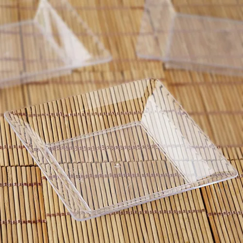 Vista 2 de Efavormart - Paquete de 60 platos cuadrados de plástico transparente de 4 pulgadas, platos de postre desechables
