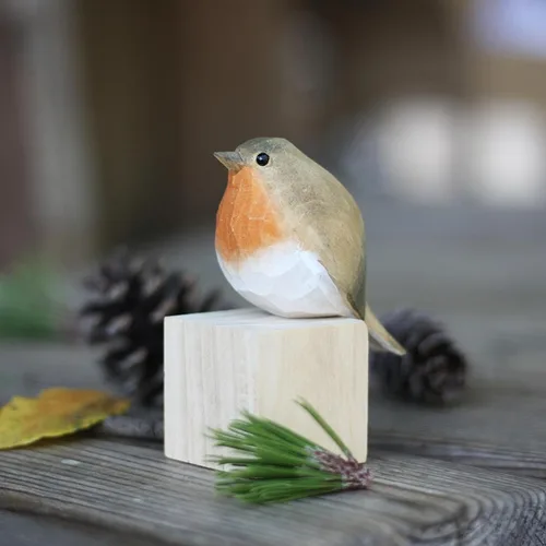 Vista 21 de Figura de pájaro de madera Azure Tit, tilo tallado a mano, marrón claro, decoración moderna para el hogar, regalo de pájaro
