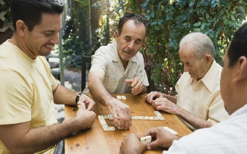 Vista 6 de Juego de dominó para adultos, juego de dominó doble nueve con estuche de madera para juegos de mesa clásicos, para familias y niños, 55 azulejos