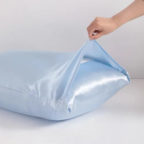 Vista 6 de NTBAY Paquete de 2 fundas de almohada estándar de satén para cabello y piel, lujosas y sedosas fundas de almohada con cierre de sobre, 20 x 26