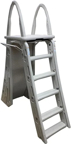 Vista 7 de Confer Plastics 7200 Roll Guard Escalera de Plataforma Ajustable de 48" a 56" con Marco en A de Seguridad para Piscinas Elevadas de Patio al Aire