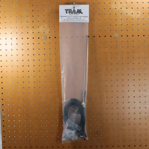 Vista 4 de Tram® Kit de antena de montaje en tronco/agujero del escáner con conector BNC-macho
